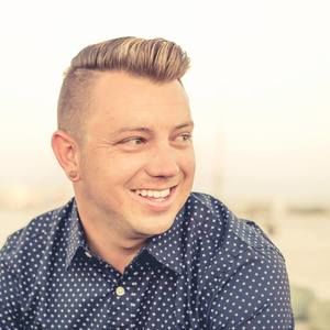 Meet your Posher, Corey